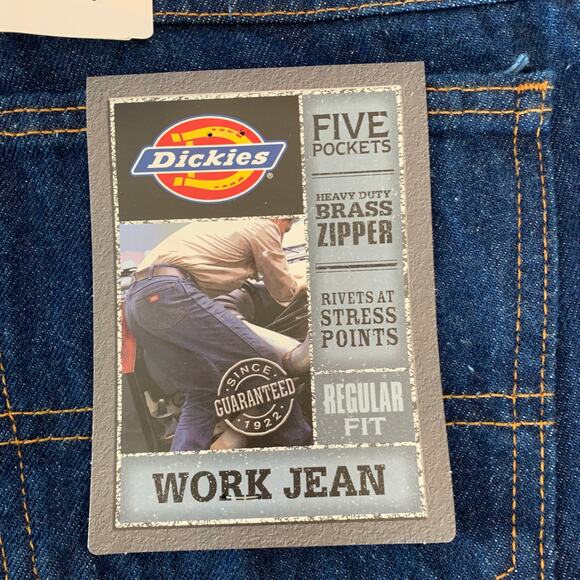 Dickies Men’s Jeans Regular Fit 42x30 Medium Wash Denim Work Jeans NEW - Picture 4 of 10